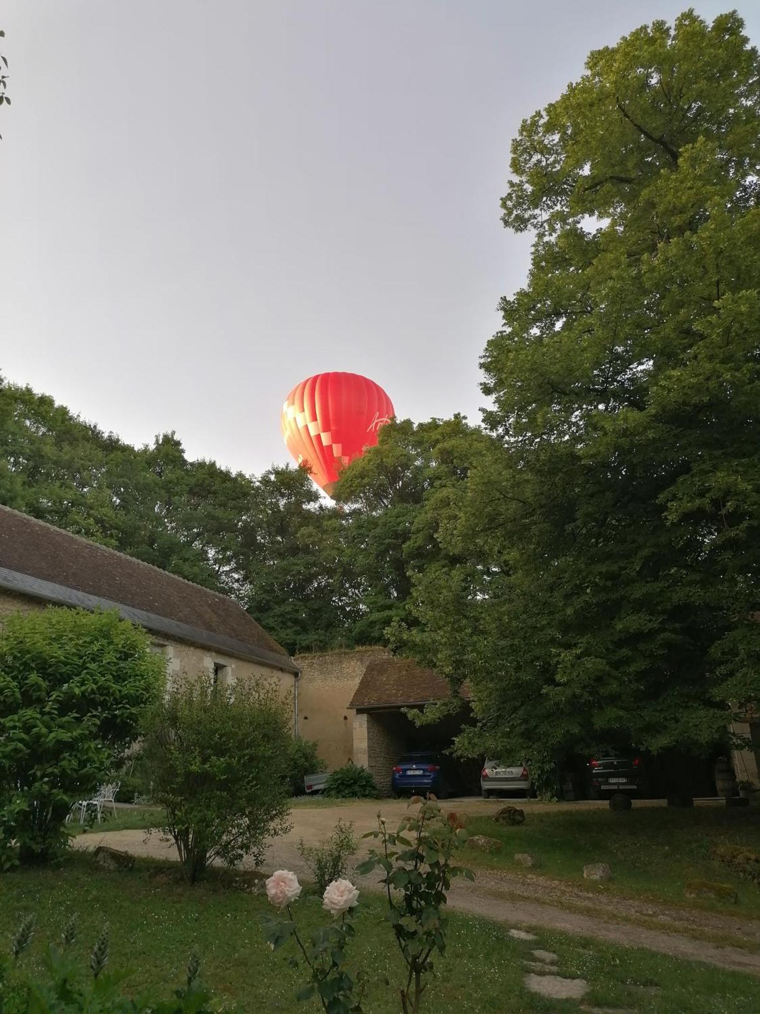 Le Moulin Du Mesnil Bed & Breakfast Saint-Georges-sur-Cher Exterior photo